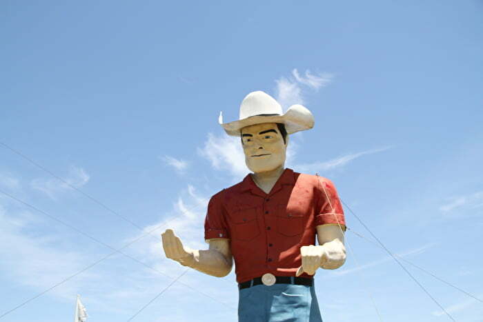 Muffler Man statue in Wynnewood, Oklahoma