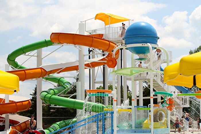 Pauls Valley Waterpark waterslides in Oklahoma