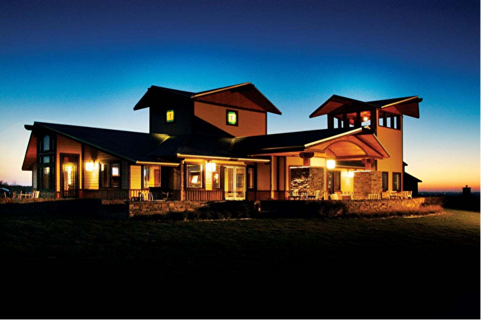 Golf clubhouse at night in Chickasaw Country