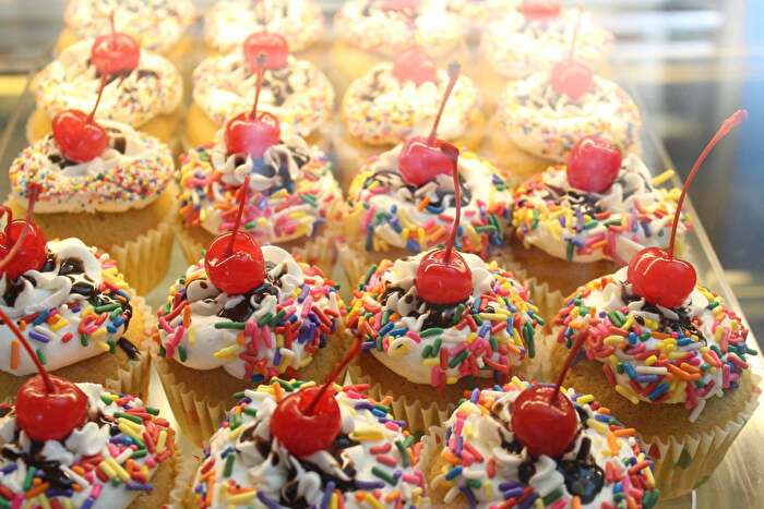 Ice cream sundae cupcakes in Chickasaw Country